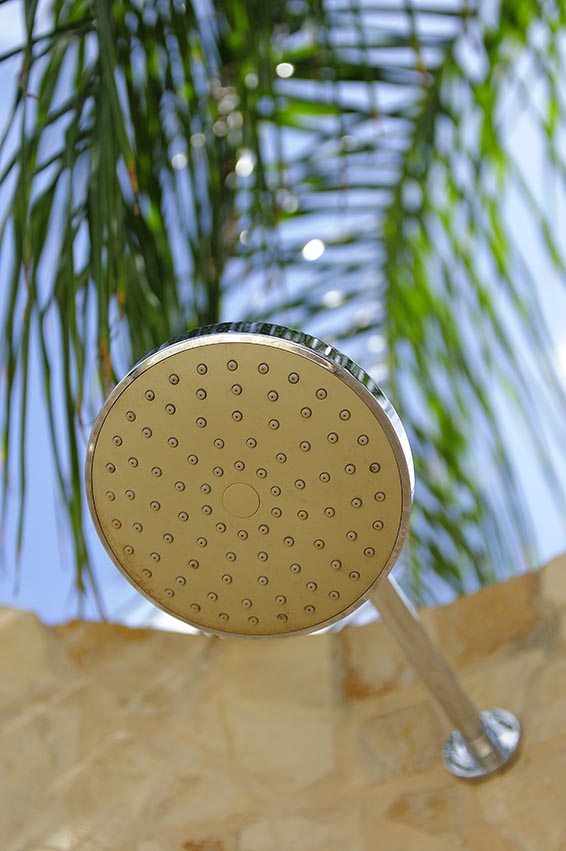 Bridanda outdoor shower detail